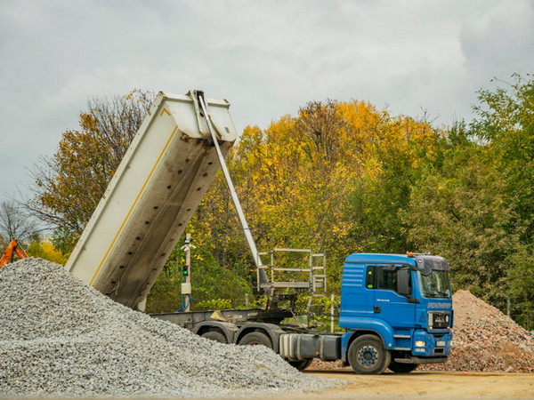 Key Considerations for Operating Dump Trucks