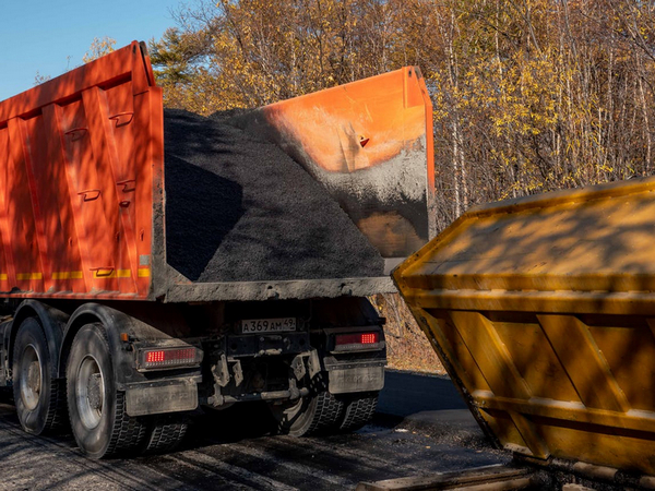 Key Considerations for Operating Dump Trucks