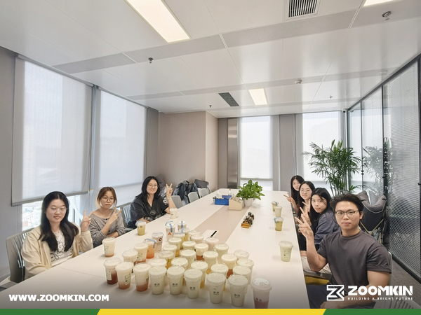 ZOOMKIN Employees Celebrate the Group’s 18th Anniversary Together