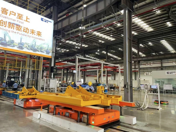 LIUGONG's All-Terrain Excavator Makes Its Debut