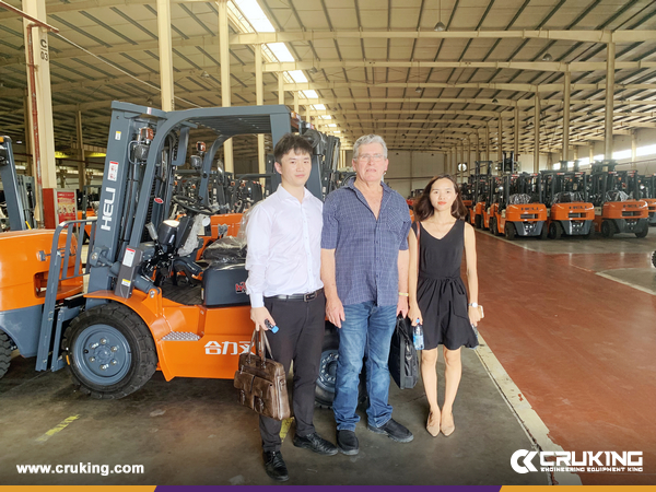 New Zealand Client Visited HELI Factory for Forklift CPCD25