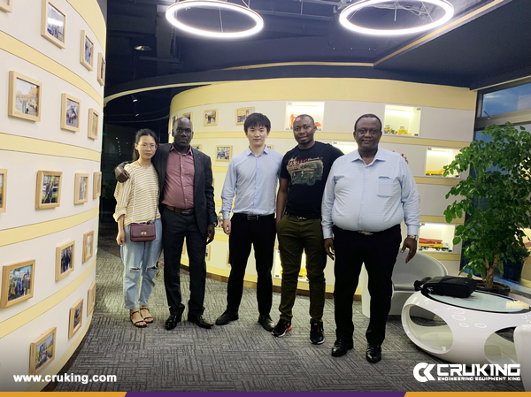 Kenya Customers Visited CRUKING Office for Motor Graders