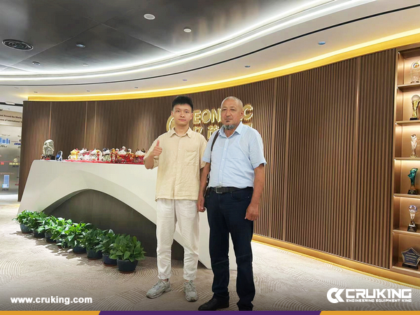 Kyrgyzstan Customer Visited CRUKING Office